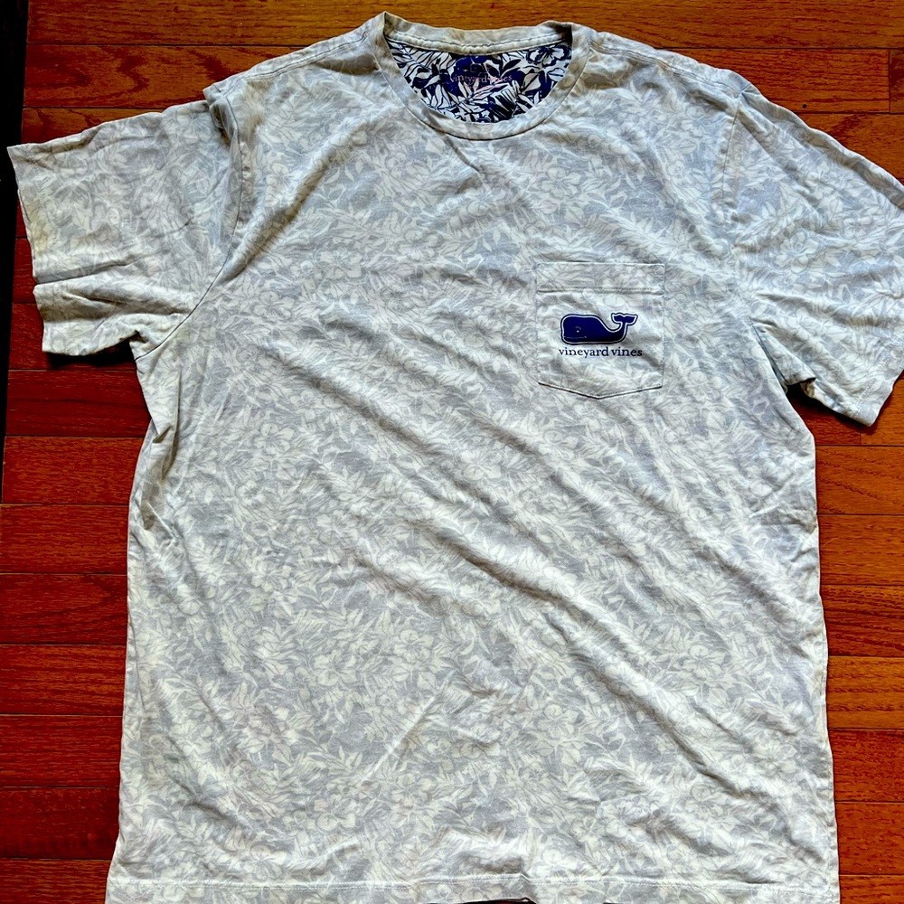 Vineyard Vines T-Shirt